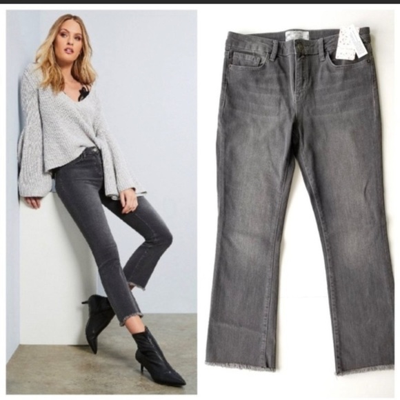 NEW Free People High Rise Cropped Raw Hem Jeans 28 - Picture 3 of 8